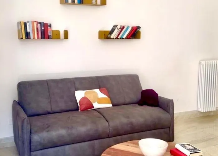 Iflat Stylish Crispi 20 Exclusive Apartment Rom
